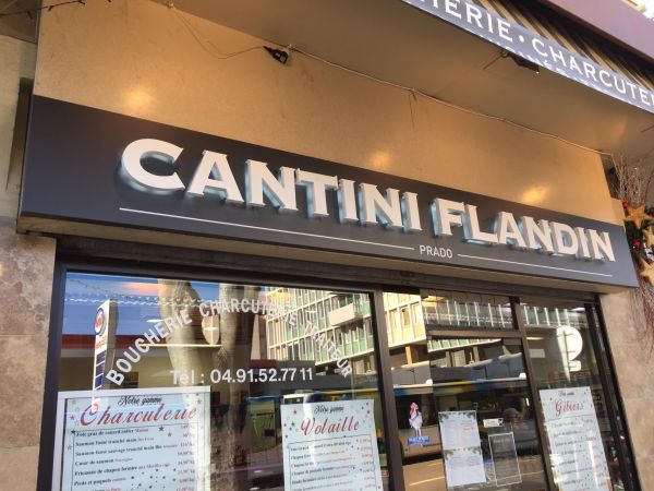 Création et pose de lettres relief rétroéclairées pas LED pour la Boucherie Cantini Flandin à Marseille