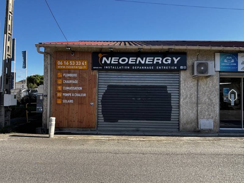 Fabrication d’enseigne en lettres relief sur panneau dibond pour entreprise à Aubagne