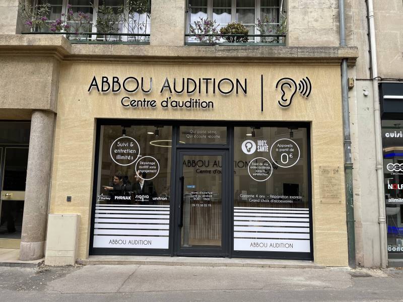 Enseigne lettres lumineuses en relief pour Abbou Audition à Marseille