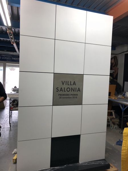 Fabrication sur mesure d'un totem pour le promoteur Cogedim à Aix-en-Provence