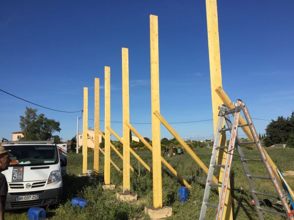 Fabrication et pose d'un panneau 12x3m à Miramas