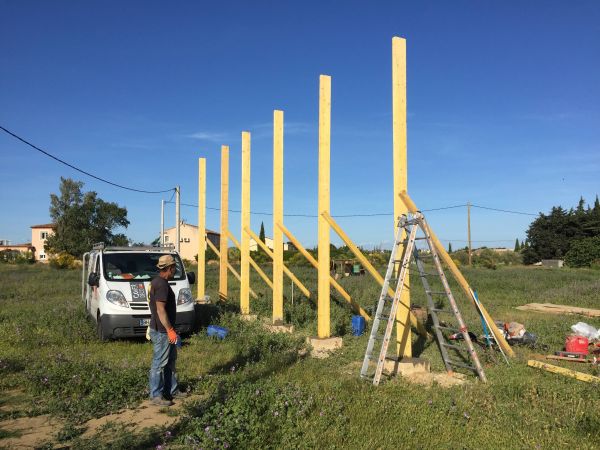 Fabrication et pose d'un panneau 12x3m à Miramas