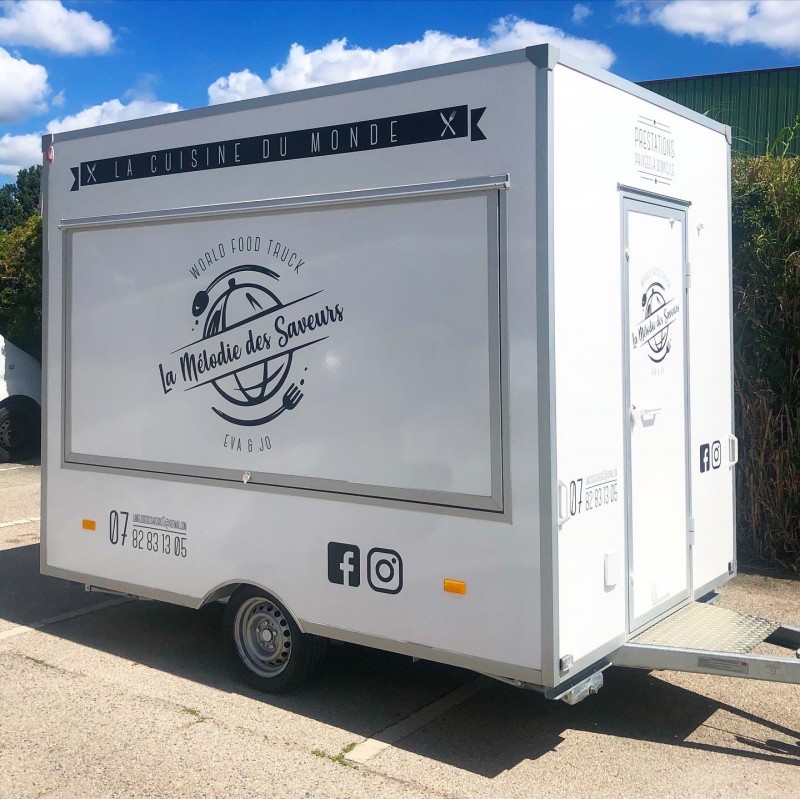 Coverings déco sur la remorque d’un Foodtruck sur Aubagne
