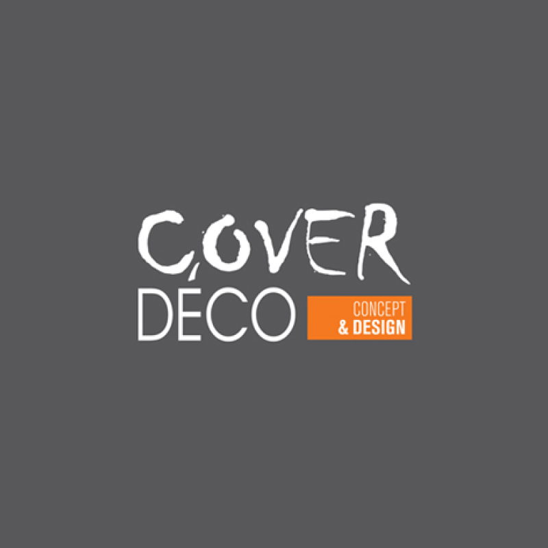 Habillage de vitrine en adhésif imprimé pour le magasin Foot Plus à Plan de Campagne